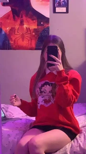 Cute 80s 90s Red Heart Vintage Cartoon Girl Long Sleeve Shirt Hoodie Pullover Sweatshirt Casual E-Girl Kawaii Korean Japanese Harajuku Streetwear