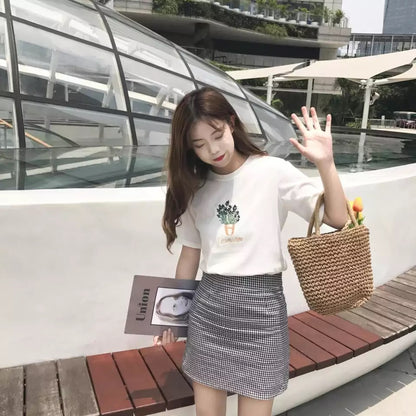 Cute Summer Lavender Plant Flower Embroidery White Loose Casual Short Sleeve Tee Shirt T-shirt Top E-Girl Kawaii Korean Japanese Harajuku Streetwear