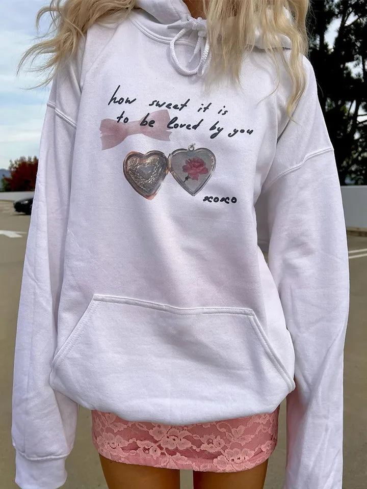 Sweet White Heart Locket Print Hoodie