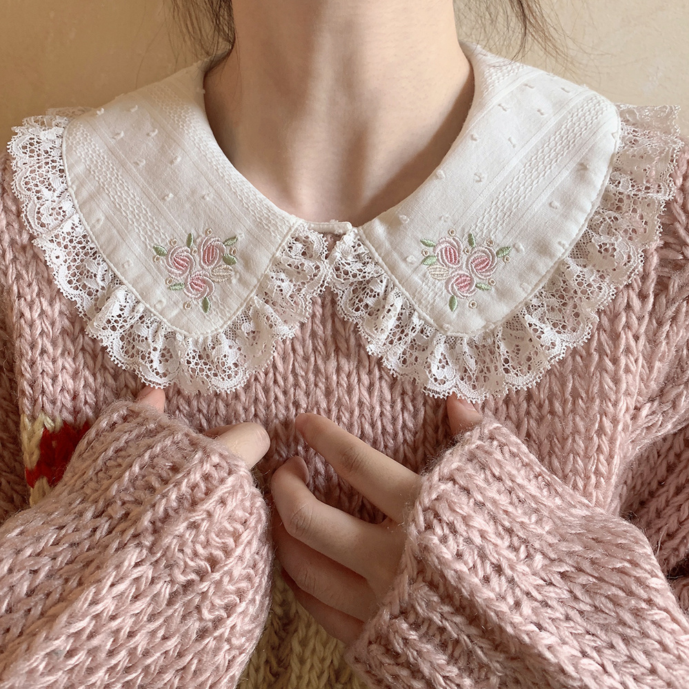 White Floral Embroidery Peterpan Collar Blouse