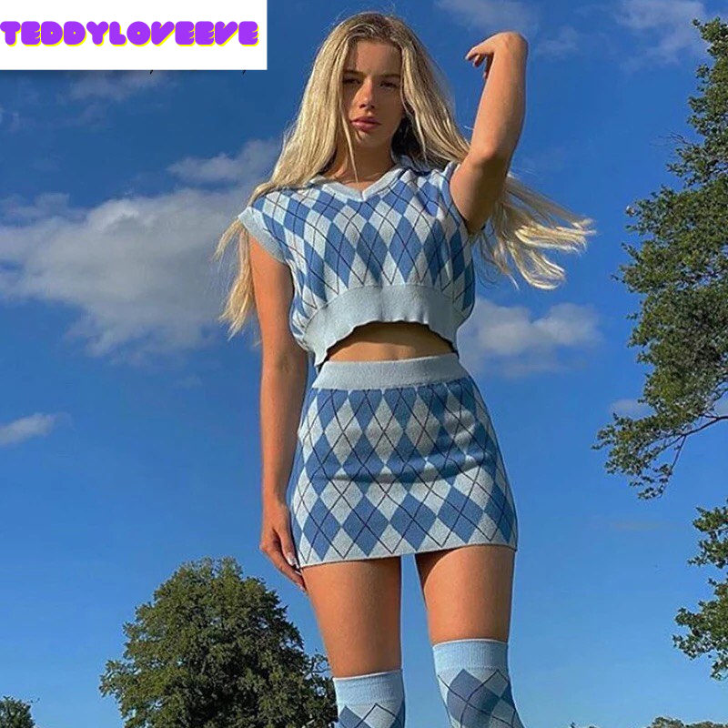 Cute Vintage 90s Argyle Plaid 2 Piece Co-ord Set Knit Sleeveless Tank Crop Top Mini Skirt Aesthetic E-Girl Kawaii Korean Japanese Harajuku Streetwear