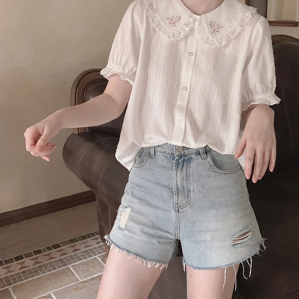 White Floral Embroidery Peterpan Collar Blouse