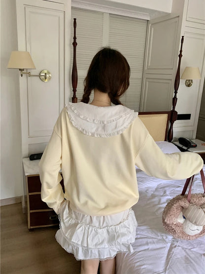 Yellow Sheep Peterpan Collar Sweatshirt