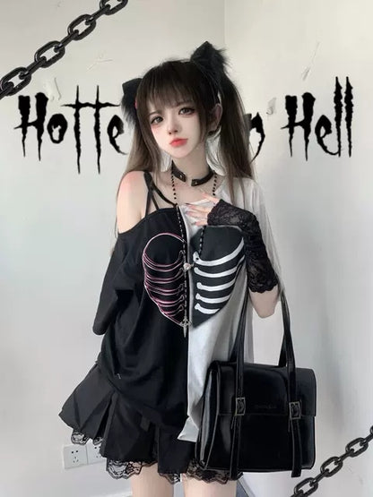 Black & White Heart Rib Skull Short Sleeve T-shirt