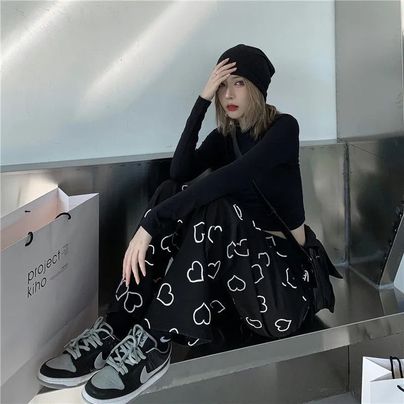 Black Heart Print High Waist Pants