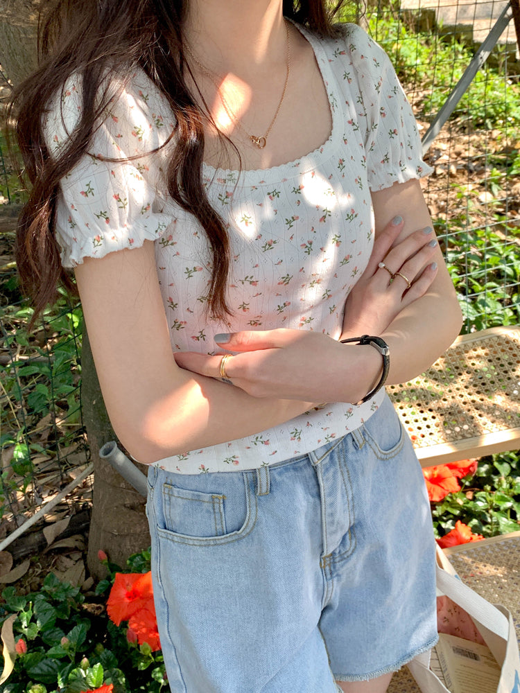 White Floral Puff Sleeve Square Collar Top