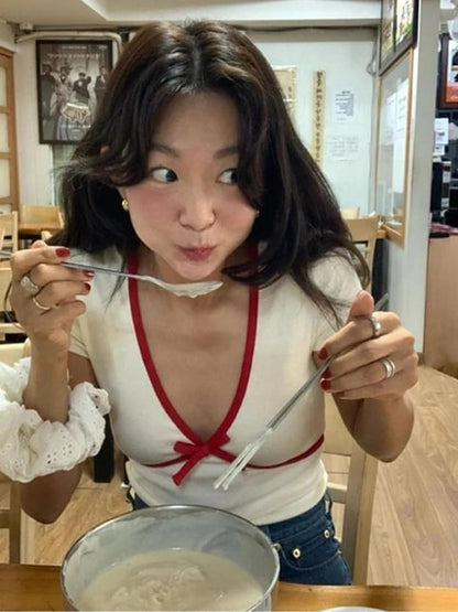 Red Bow Short Sleeve T-shirt