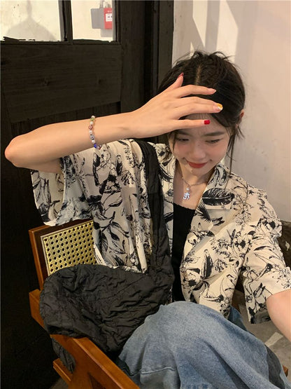 Black & White Floral Short Sleeve Shirt