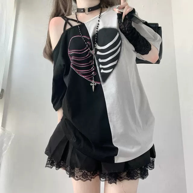 Black & White Heart Rib Skull Short Sleeve T-shirt