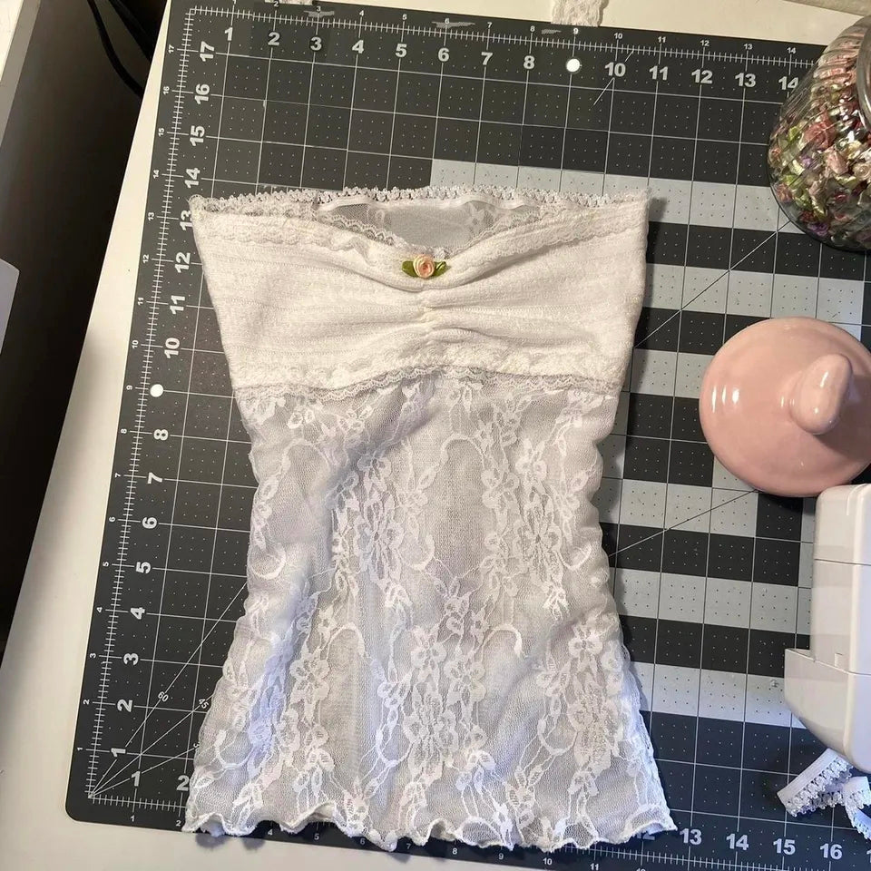 Sweet Floral Lace Backless Tube Top