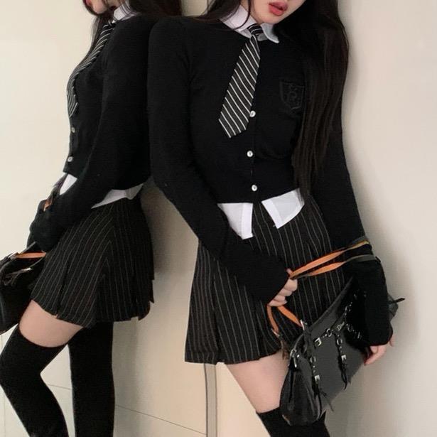 Black Stripe Pleated Mini Skirt