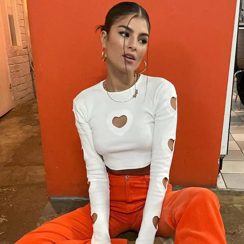 Heart Cut Out Retro White Long Sleeve T-shirt Crop Top Streetwear Summer Aesthetic Casual E-Girl Kawaii Korean Japanese Harajuku