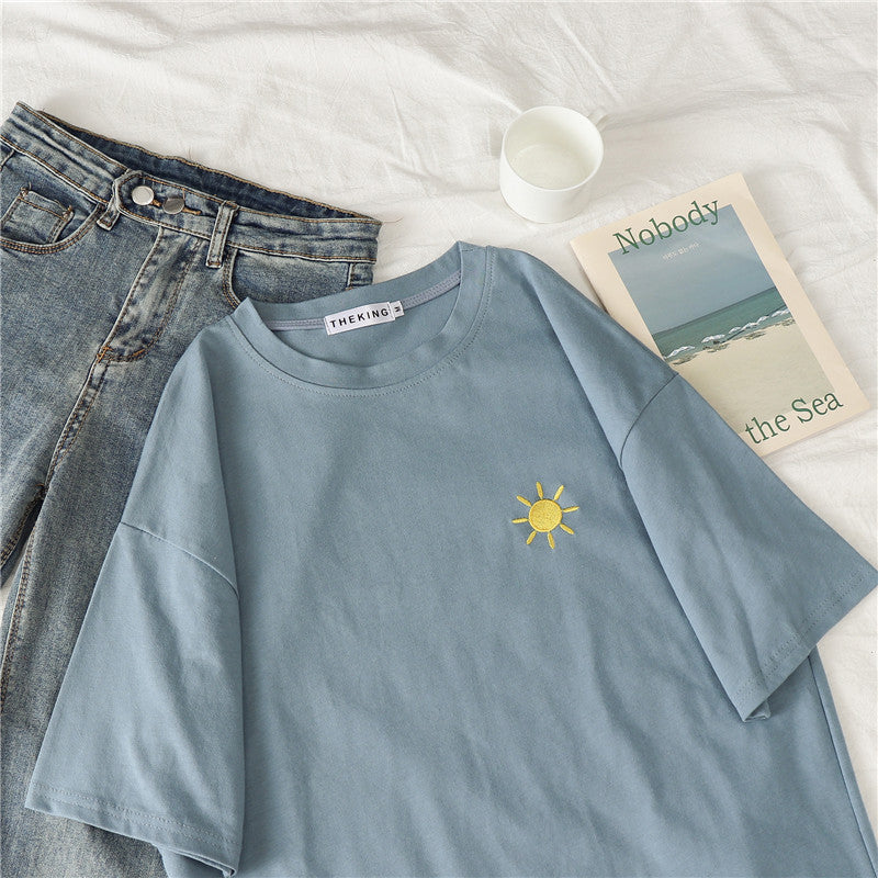 Cute Casual Cartoon Moon Sun Star Cloud Embroidery Loose T-shirt Short Sleeve Tee Shirt Top E-Girl Kawaii Korean Japanese Harajuku Retro Streetwear