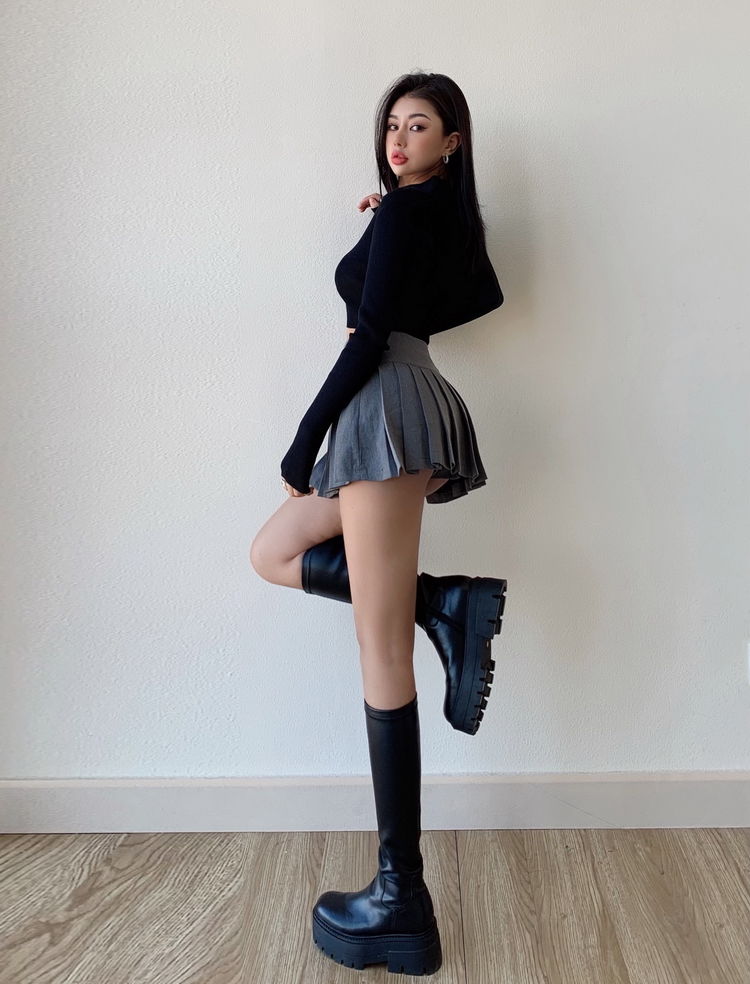 Grey Split Pleated Mini Skirt