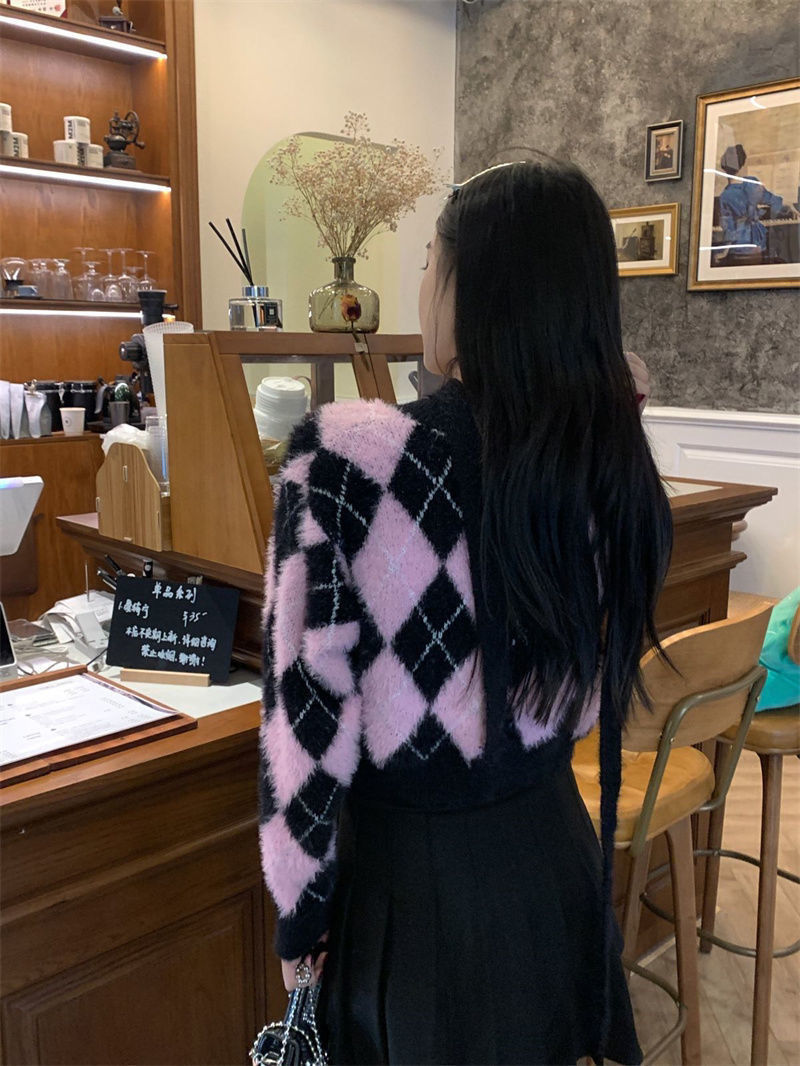 Black & Pink Lattice V Neck Sweater