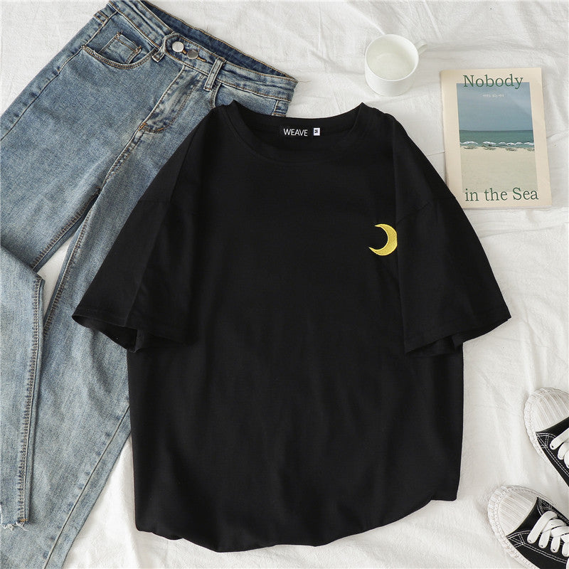 Cute Casual Cartoon Moon Sun Star Cloud Embroidery Loose T-shirt Short Sleeve Tee Shirt Top E-Girl Kawaii Korean Japanese Harajuku Retro Streetwear