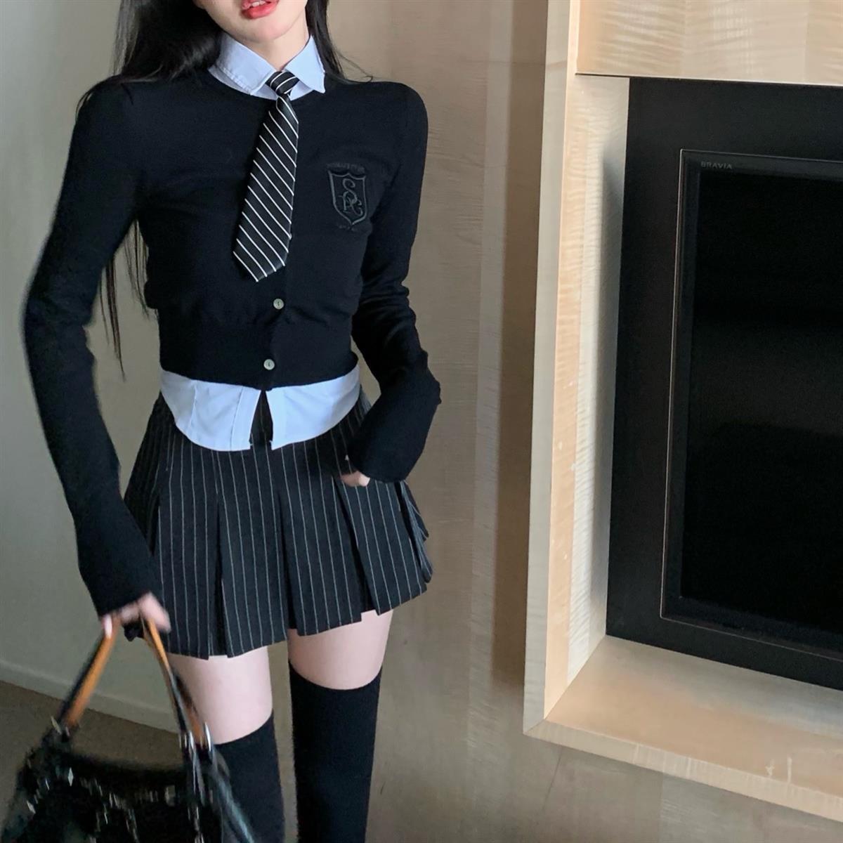Black Stripe Pleated Mini Skirt