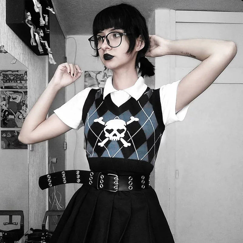 Cute Sexy V Neck Skull Print Knit Vest Sleeveless Crop Top Punk Goth Aesthetic Casual Summer E-Girl Kawaii Korean Japanese Harajuku