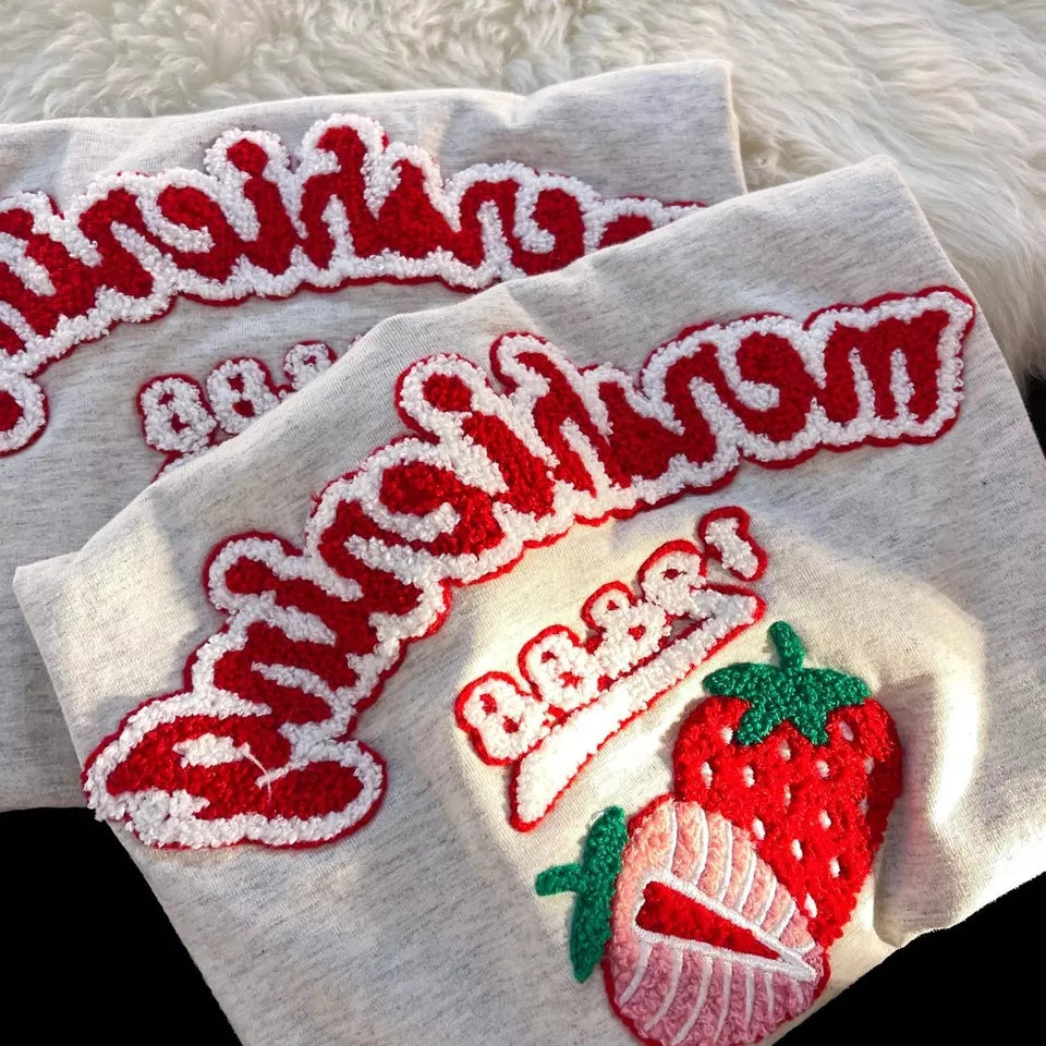 Strawberry Embroidery Short Sleeve T-shirt