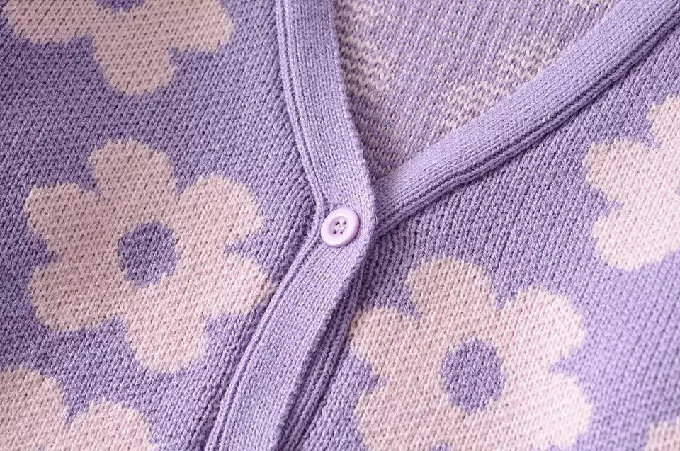 Cute Vintage 90s Purple Pink Flowers Cardigan Long Sleeve Shirt Top V Neck Sweater Jumper Aesthetic E-Girl Kawaii Korean Japanese Harajuku Streetwear