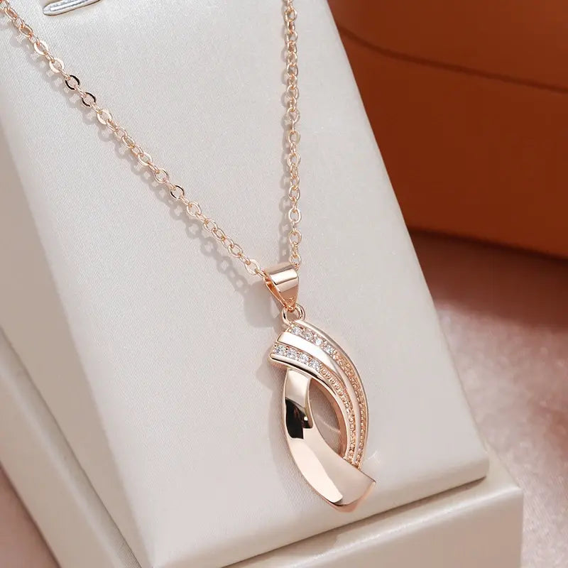 Étoile Geometric Pendant Necklace | 585 Gold Finish with Zircon