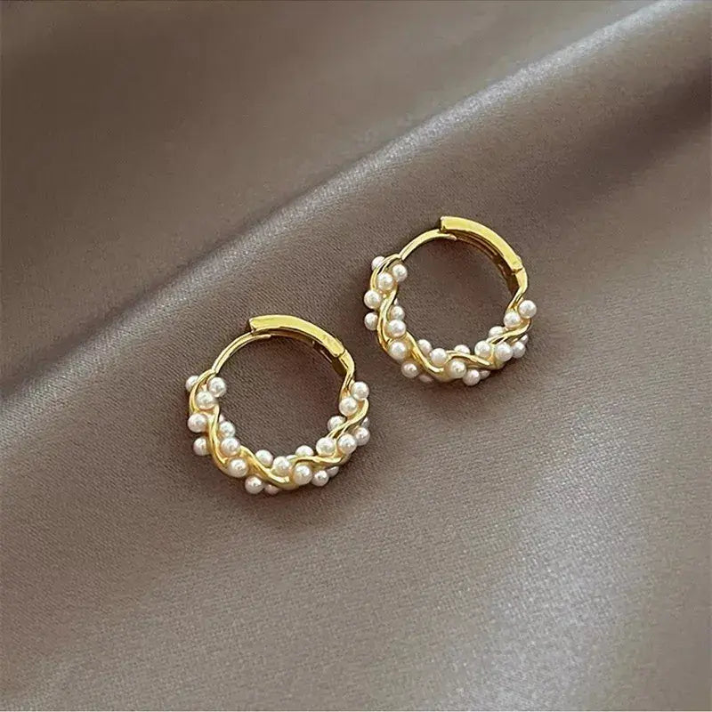 Aurora Pearl Hoop Earrings | Twisted Gold Design