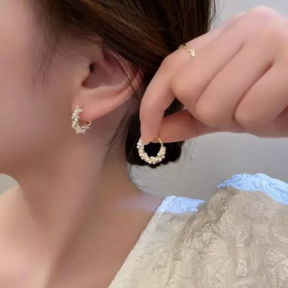 Aurora Pearl Hoop Earrings | Twisted Gold Design