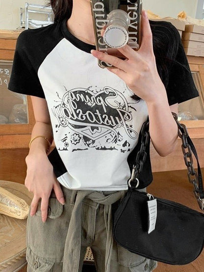 Contrasting Spring Slay Short Sleeve Crop Top