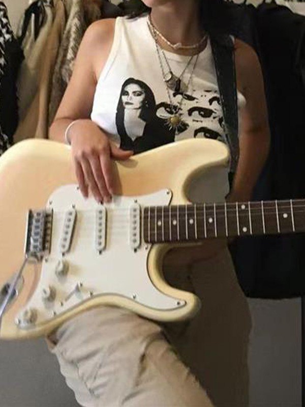 Figure Eye Pattern Cropped Tank Top