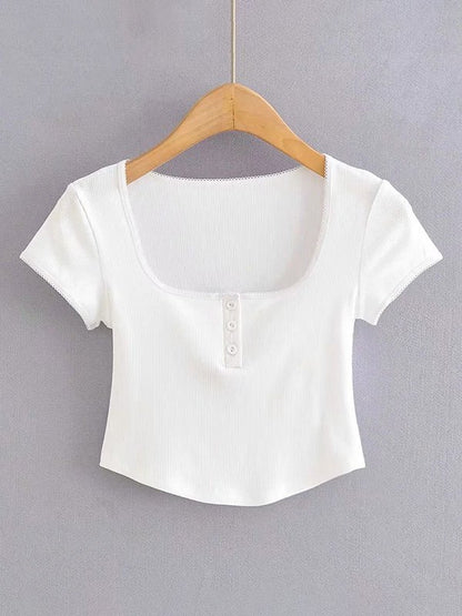 Lace Trim Buttoned Crop Top
