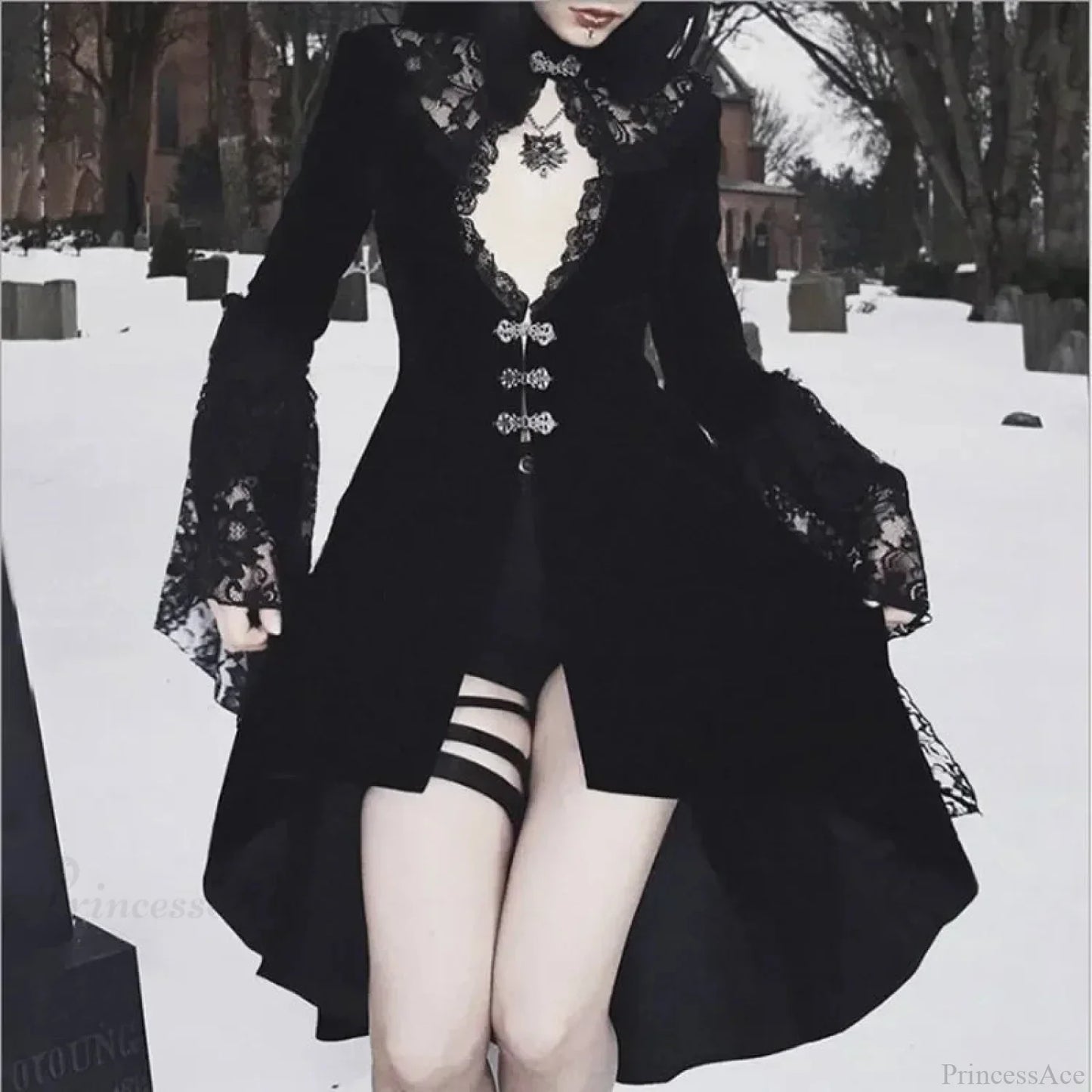 Ingest Tail Lace Small Garment