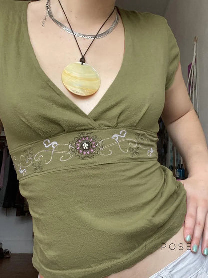 Elyzabeth Floral V-Neck Top