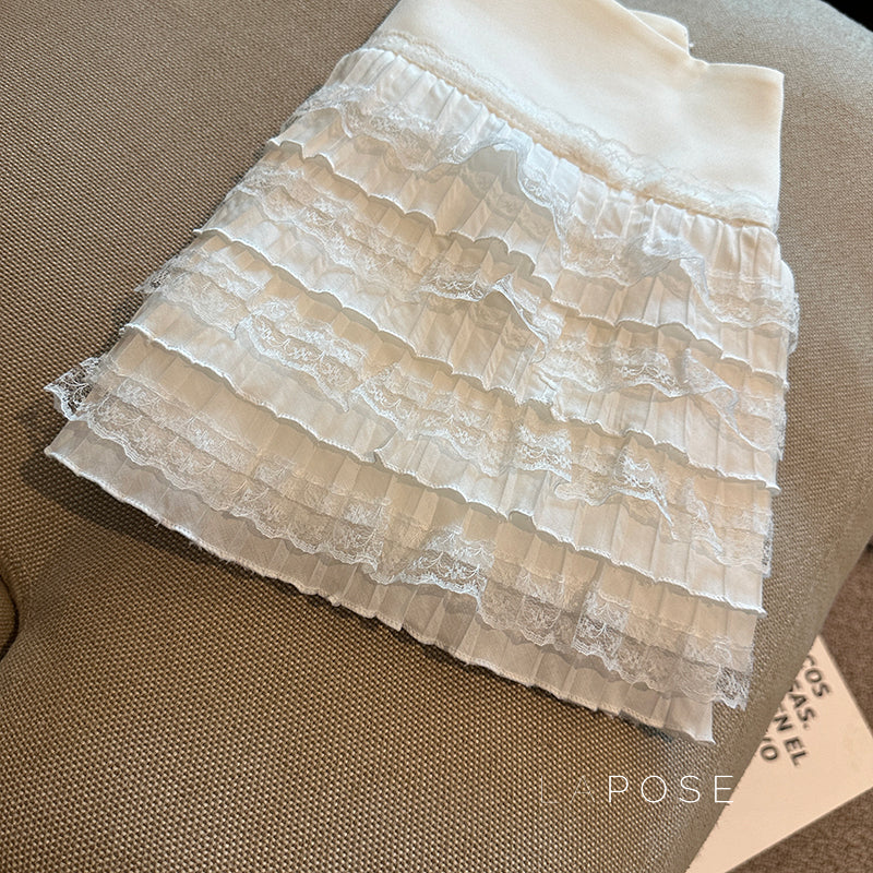 Maliah Tiered Lace Mini Skirt