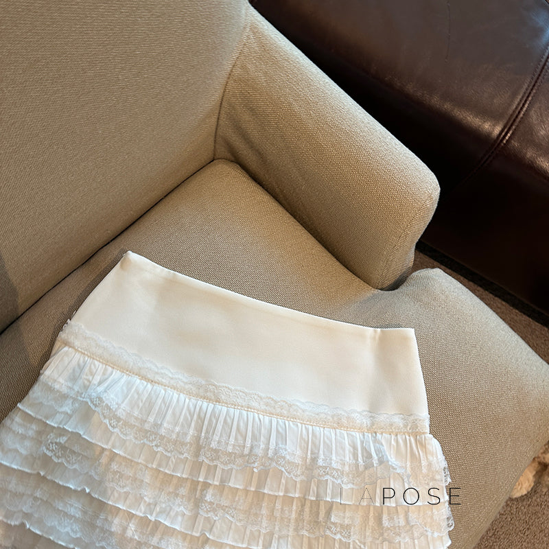 Maliah Tiered Lace Mini Skirt
