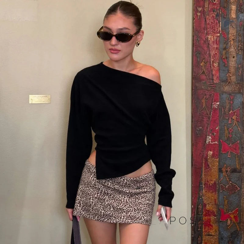 Valkyrie Asymmetric Slit Top