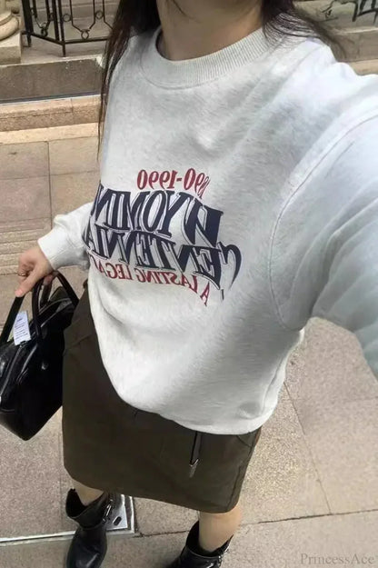 Letter Print Cropped Crew Neck Relaxed Sweatshirt