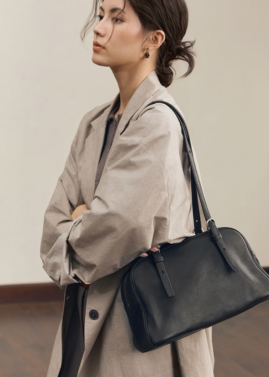 Minimalist Black Shoulder Bag – Adjustable Strap PU Leather Handbag