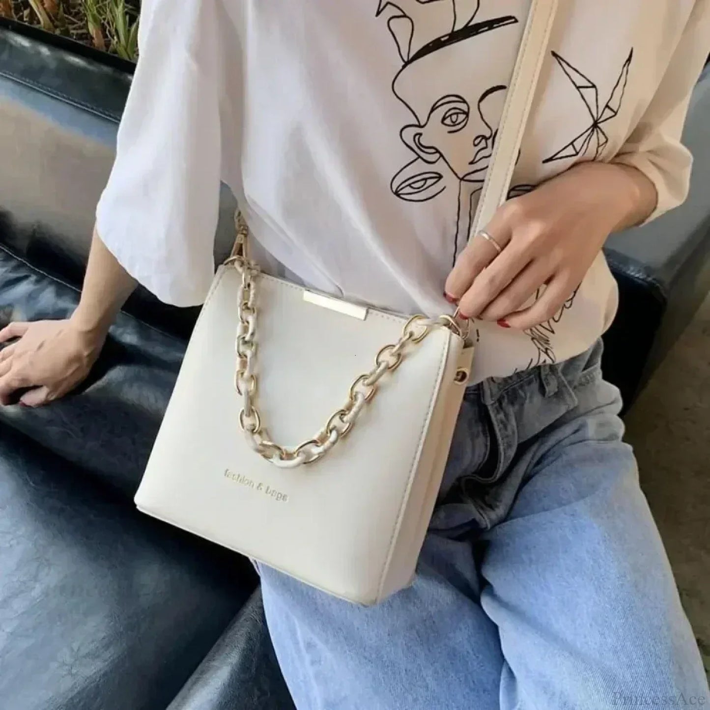 Senior Leather Chain Bucket Shoulder Crossbody
