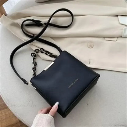 Senior Leather Chain Bucket Shoulder Crossbody