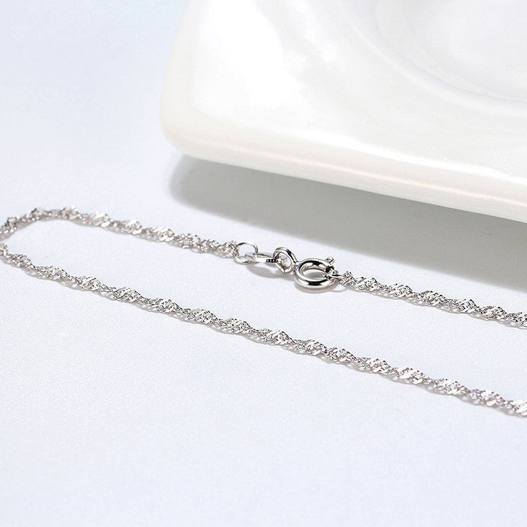 Shimmer 1.5MM Twisted Singapore Chain Necklace in Sterling Silver