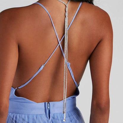 Twisted Front Crystal Lariat Necklace in Silver