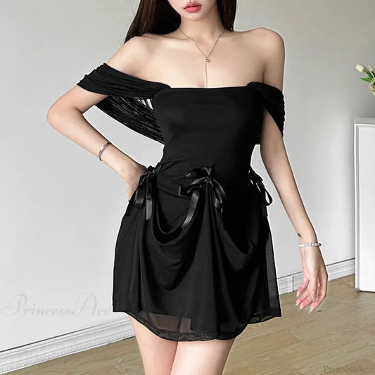 Sleeveless Cloaked Ribbon Net Full-Length Gown