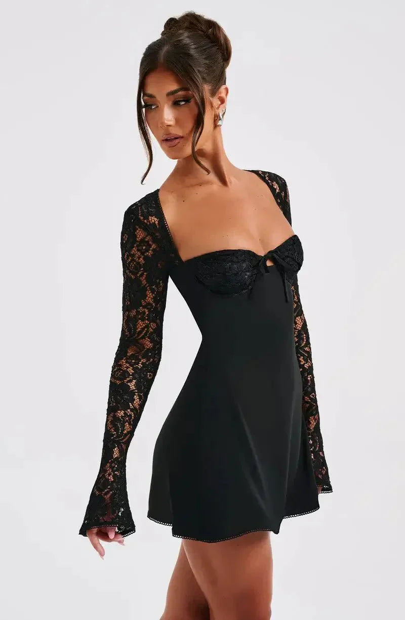 | Lace-Trim Bodycon Mini Dress – Sweetheart Neckline
