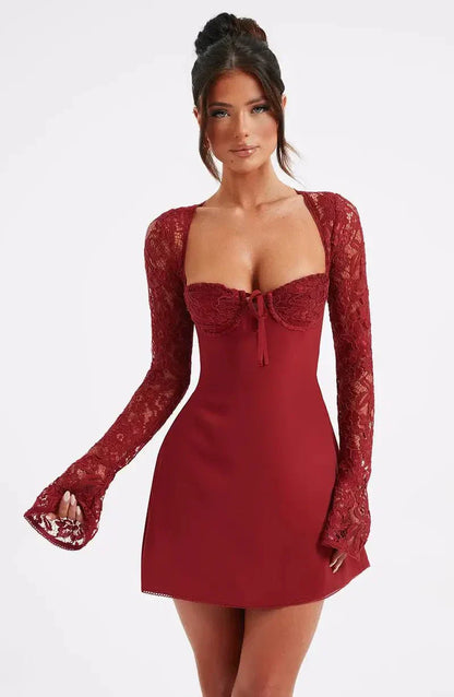 | Lace-Trim Bodycon Mini Dress – Sweetheart Neckline
