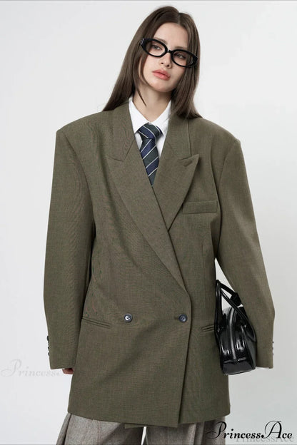 Structured Wide Shoulder Blazer