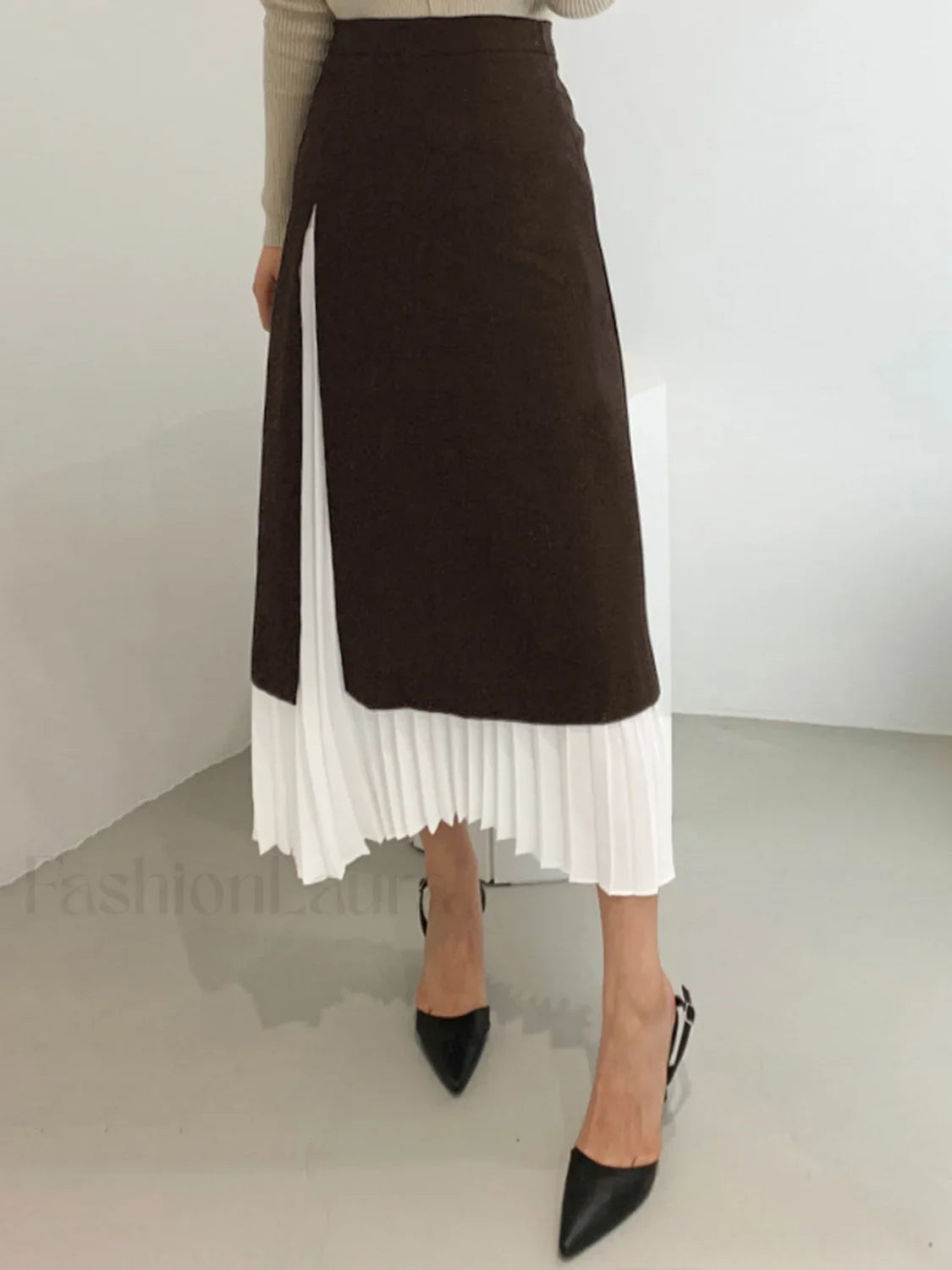 Two Tone Graceful Pleated Long Skirt