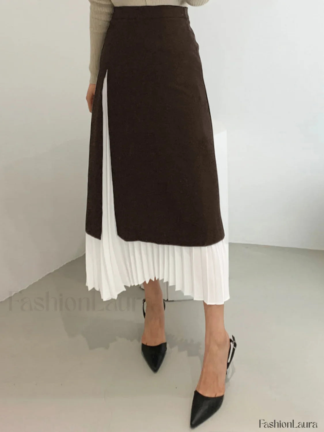 Two Tone Graceful Pleated Long Skirt